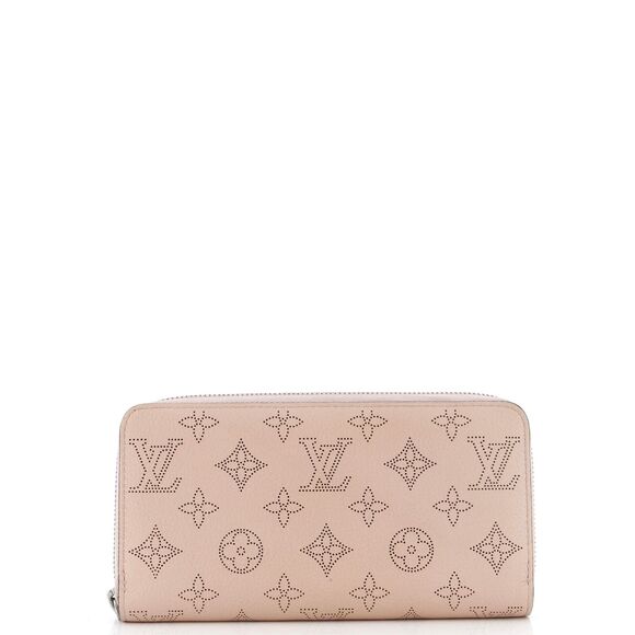 Louis Vuitton Handbags - Louis Vuitton Zippy Wallet Mahina #128916L99B
